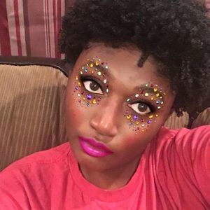 Meet your Posher, Sameka